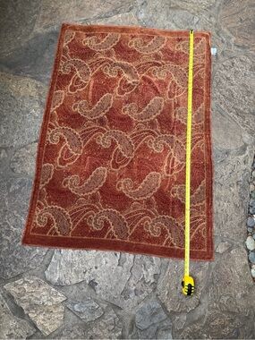 Waverly Rust and Gold Paisley Tablecloth